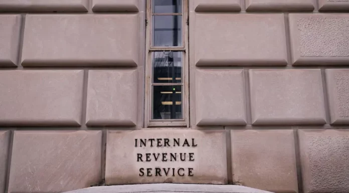 Trump Slashes the IRS – 6,000 Government Workers FIRED Trump fires 6,000 IRS workers in a historic government overhaul.
