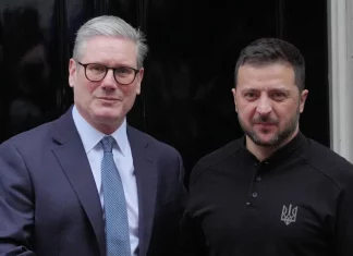 UK PM Starmer Backs Zelenskyy After Trump Calls Him a ‘Dictator’