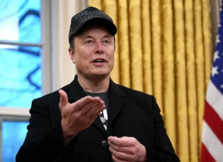 Federal employees told to justify jobs in email or Musk says they face dismissal